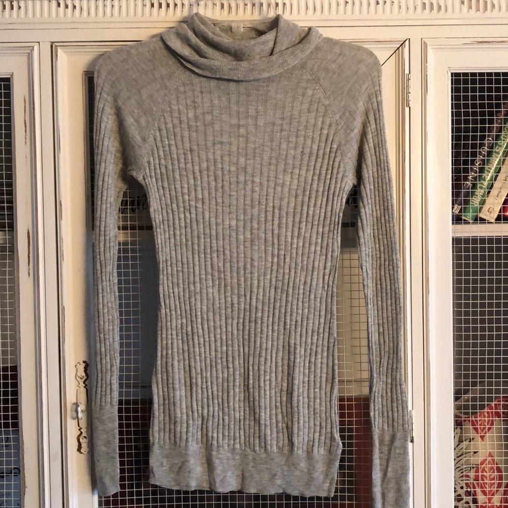 5 for $25 deal////New turtleneck